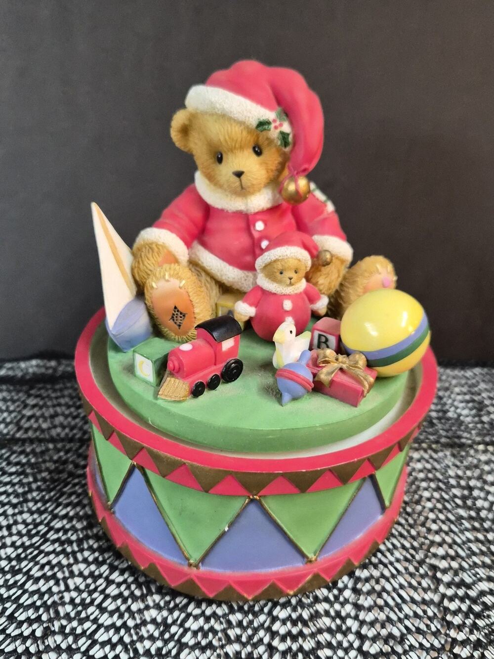Cherished Teddies “Jolly Old St. Nicholas” Musical Resin Boxed 707090